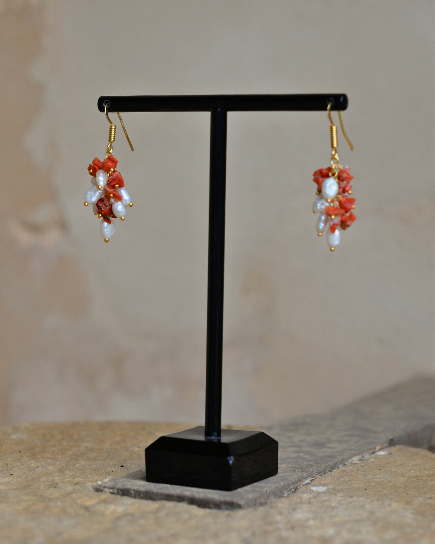 PENDIENTES RACIMO CORAL Y PERLA